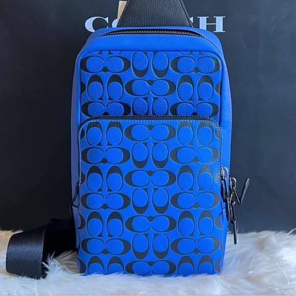 Coach Gotham Pack In Signature Leather - Picture 10 of 11